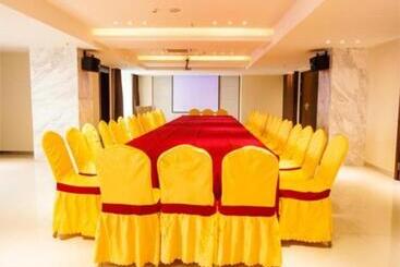 Hotel City Comfort Inn Nanning Police Academy Xianhu Food Street