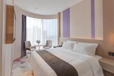 Lavande Hotel Huazhou Beijing Road