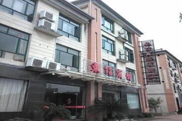 Hotel Greentree Inn Shangrao Qianshan Hekou Old Town Xinjiang Longting Shell