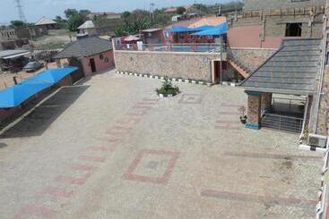 Jimson International Hotel And Suites