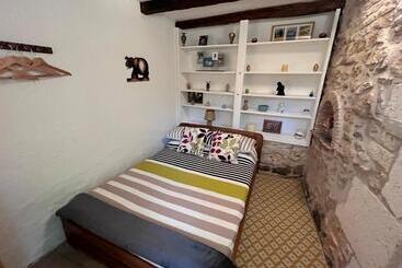 אתר נופש Raisin Et Toile French American Retreat