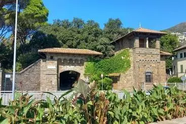 アパートホテル Villa Figoli Suites