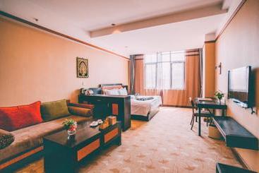 Отель Maple Palace