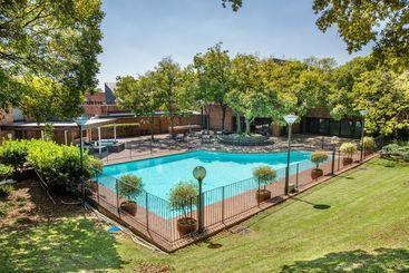 Hotel Fnb Conference Centre And