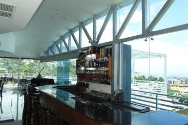 هتل Gala Tower Condo &