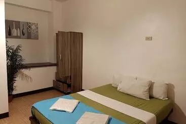 Hotel Mb's Garden Inn