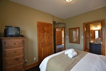 호텔 The Lodges At Blue Mountain - Historic Snowbridge Condos