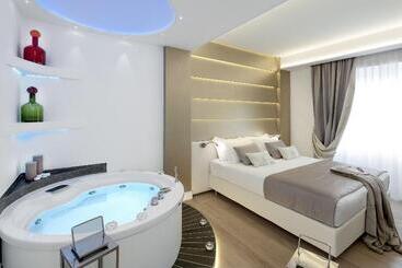 پانسیون Vatican Style