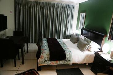 Bed and Breakfast Mt Horeb Manor