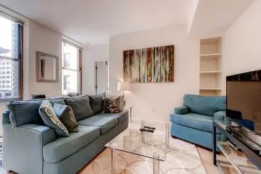 آپارتمان Global Luxury Suites At Bay Village