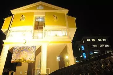 هتل Bonfire