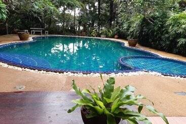 هتل Jungle Bay Resort