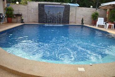 膳宿费 Mangoes Guesthouse