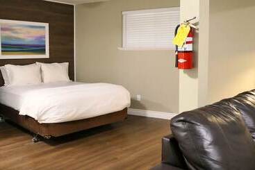 بيت ريفى Mountain Views, Steps To Bm Village, Hot Tub, Bbq