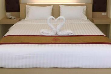 Otel Chansuda Lake View