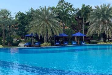 Отель Try Palace Resort Kep