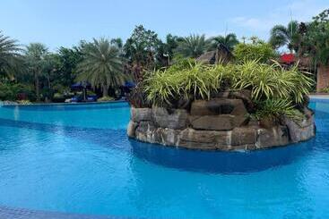 Отель Try Palace Resort Kep