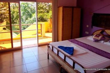 Hotel Tranquility Bungalows Bar & Restaurant