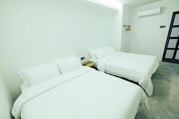Hotel White Loft
