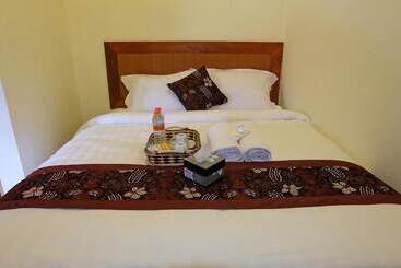 פנסיון Roemah Balewaringin