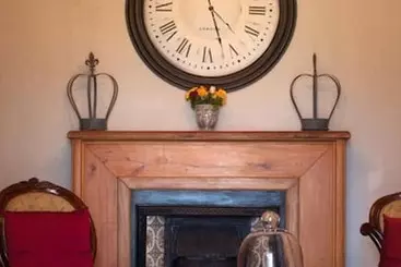 Aamiaismajoitus (B&B) Under Oaks Guesthouse