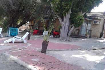 Отель Kesmo Lodge