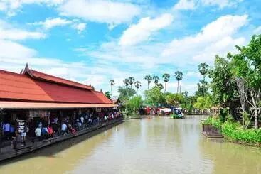 هتل Silppa Phra Nakhon Si Ayutthaya