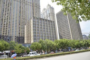 Hotel Metropolo, Wuhan, Wanda Residence, Riverside Avenue