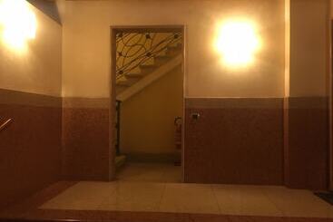 تختخواب و صبحانه Piazza Erbe Lodge