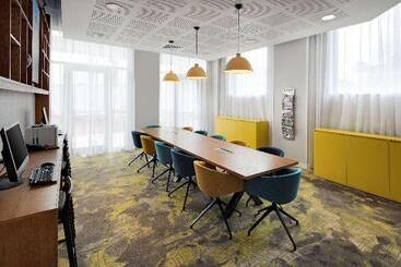 هتل Hampton By Hilton London Docklands