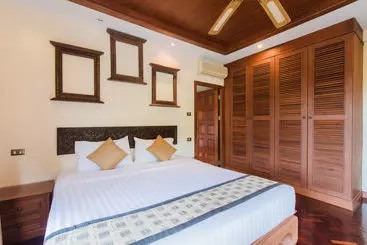 Star Path Villa