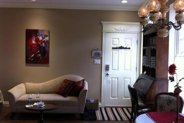 تختخواب و صبحانه Wedgewood Guest House