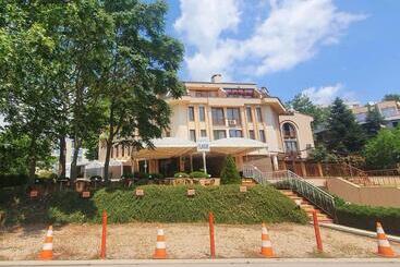 Family Hotel Classic