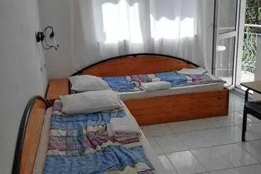 Hotel Lurd Family