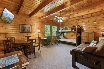 별장 Rustic 3br Cabin Near Lake W/ Hot Tub!