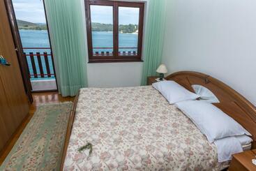 Hotel Pansion Alen Dugi Otok