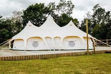 コテージ Luxury Glamping Retreat In Battle