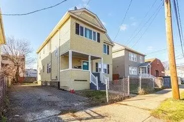 پانسیون Wells Whole House