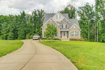 Gîte Rural Spacious Chester Home Near Pocahontas State Park!