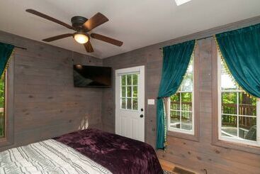 بيت ريفى Honeycomb Hideaway By Avantstay Rustic Retreat