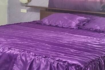 پانسیون Casa Rodolfo Y Amarilis Holguin