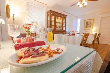 住宿加早餐 Inn On Charlotte