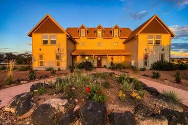 مبيت وإفطار Skyridge Inn