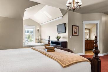 צימר Summer Creek Inn