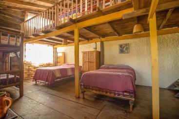 هتل Cabañas Los Achicuales