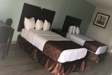 モーテル Cypress Inn