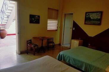 پانسیون Maison Carnot