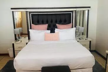 تختخواب و صبحانه Coastwave Guest House, 33