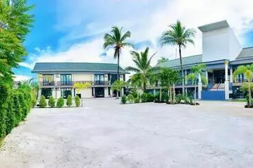 Hotel The Coco Grand Chalet Pakbara