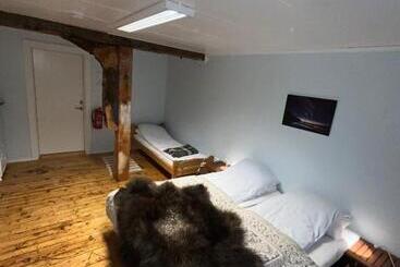 بنسيون Arctic Ocean Lodge